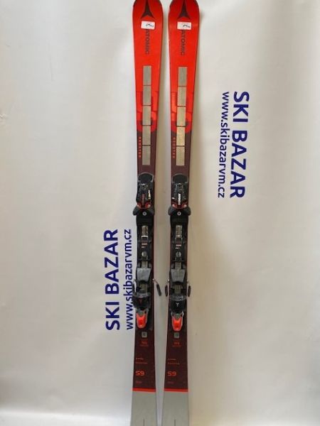 sjezdové lyže Atomic 165 cm