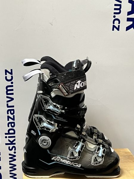 sjezdové boty Nordica 24,5 cm